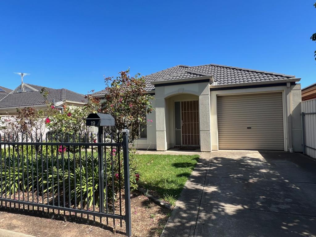 19 Rushworth St, Blair Athol, SA 5084