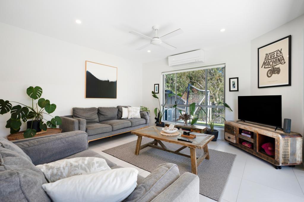 118 BALGOWNIE DR, PEREGIAN SPRINGS, QLD 4573