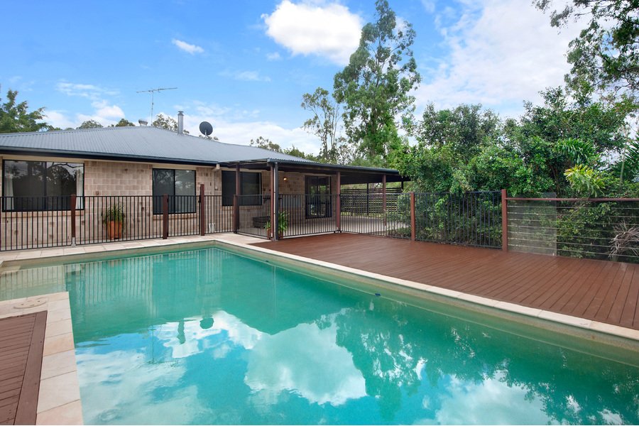 17 Stavewood Ct, Highvale, QLD 4520