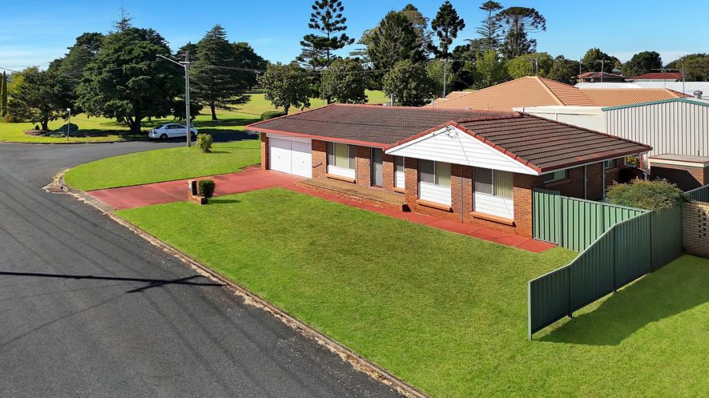 18 Gascony St, Harristown, QLD 4350
