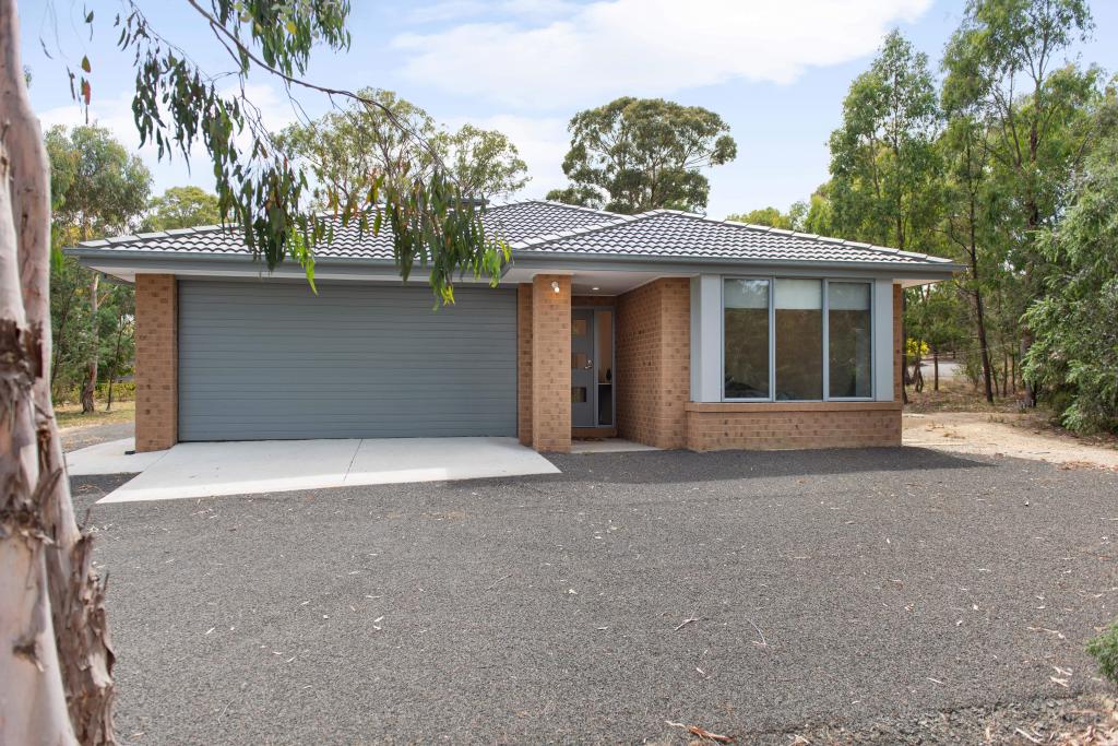 33 Melville Dr, Kyneton, VIC 3444