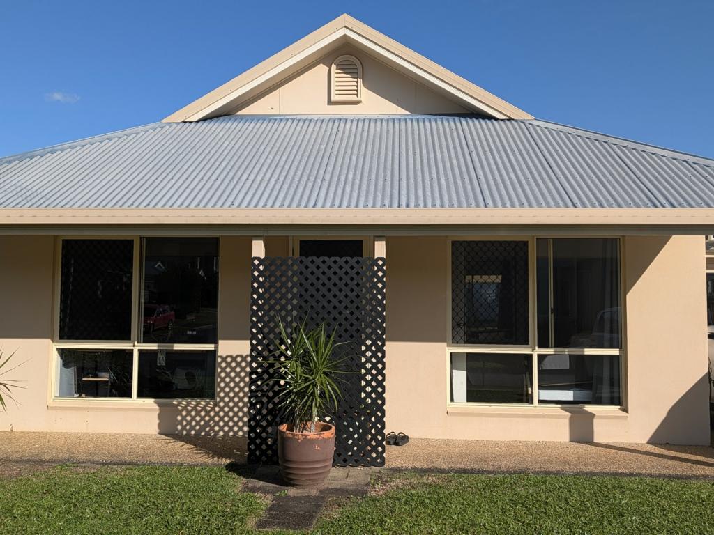 21 Sherwood Cl, Brinsmead, QLD 4870