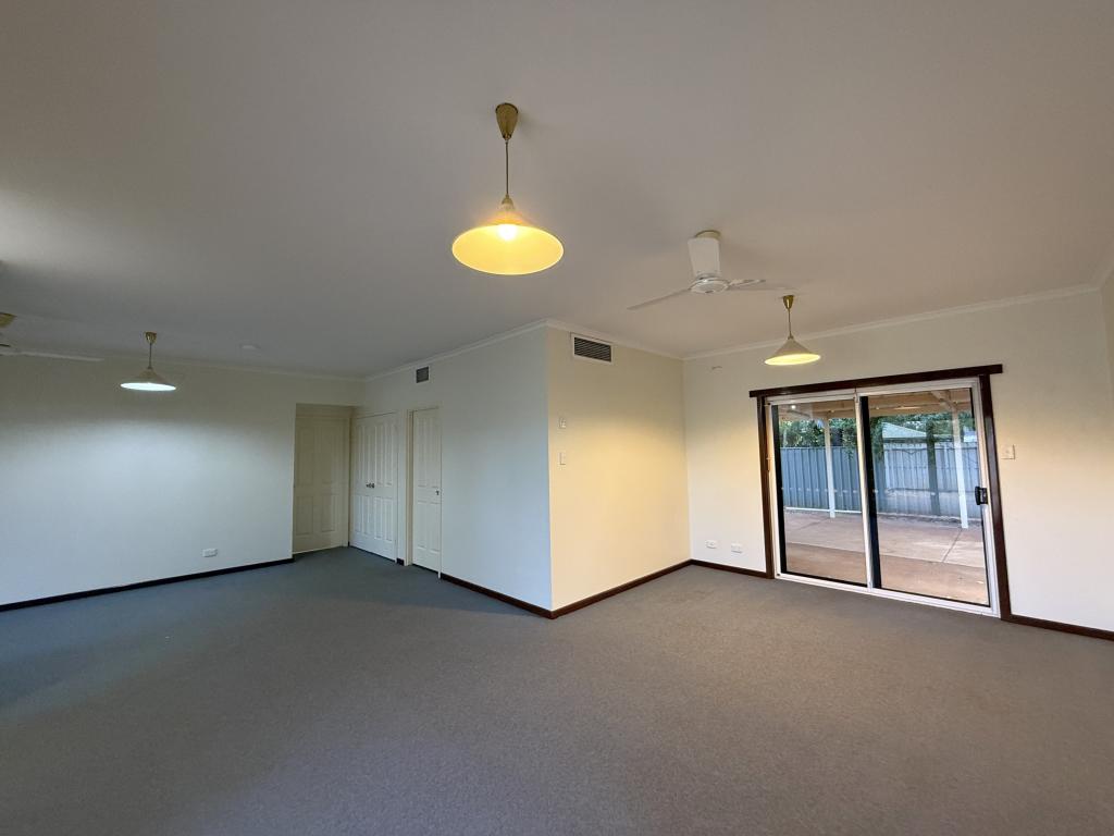 25 Gawthorne Dr, Millars Well, WA 6714