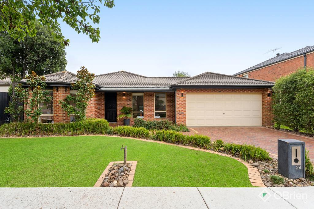 24 Grange Cct, Beaconsfield, VIC 3807