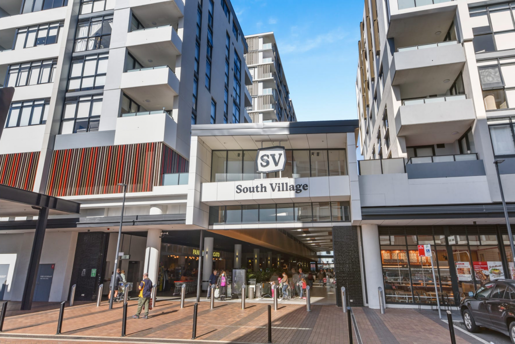 208/7 VILLAGE PL, KIRRAWEE, NSW 2232