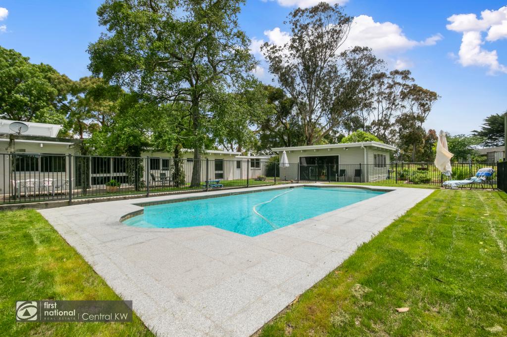 53 O'Haras Rd, Yinnar, VIC 3869