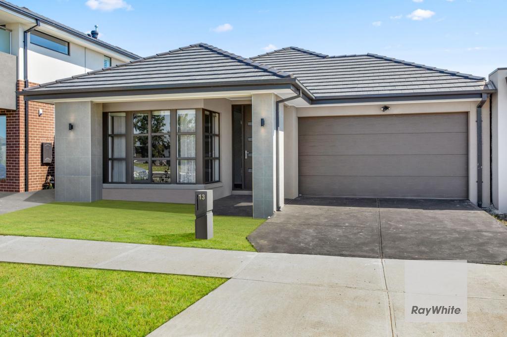 13 Soho Cct, Burnside, VIC 3023