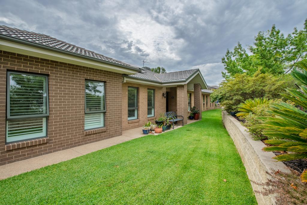 17 Mulberry Ct, Lavington, NSW 2641