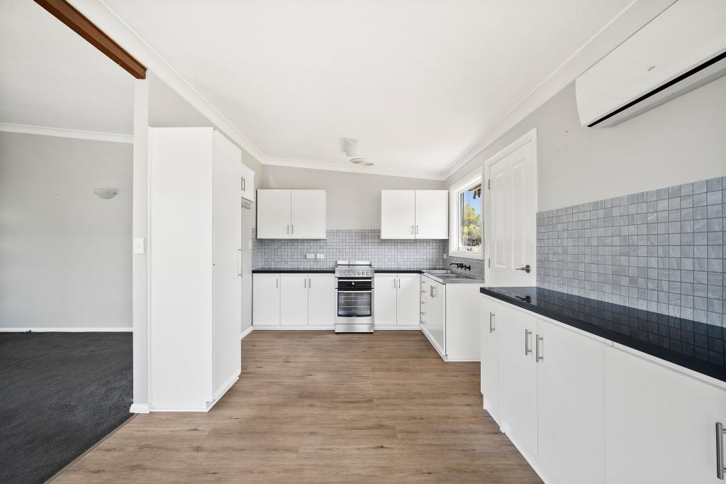 19 Dumbarton Pl, Engadine, NSW 2233