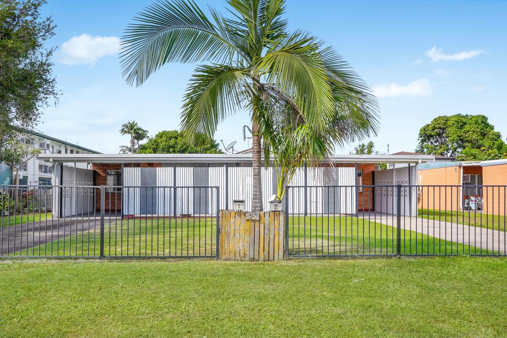 25 Carmody St, Hermit Park, QLD 4812