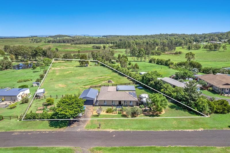 11 HEATHWOOD PL, NORTH CASINO, NSW 2470