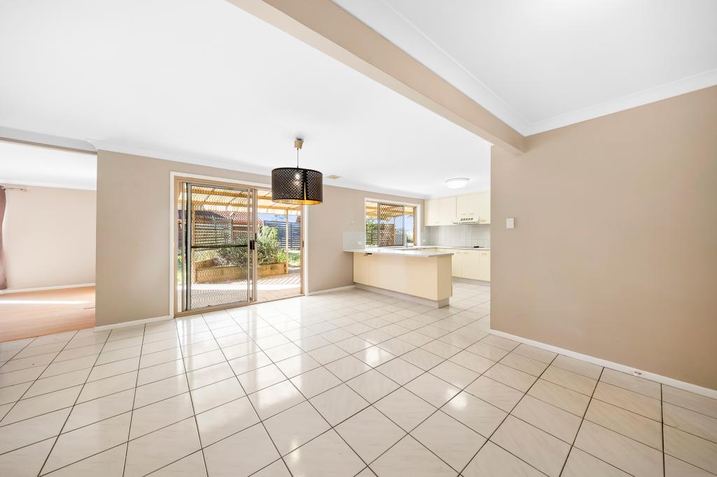 14 Caravonica Ct, Calamvale, QLD 4116