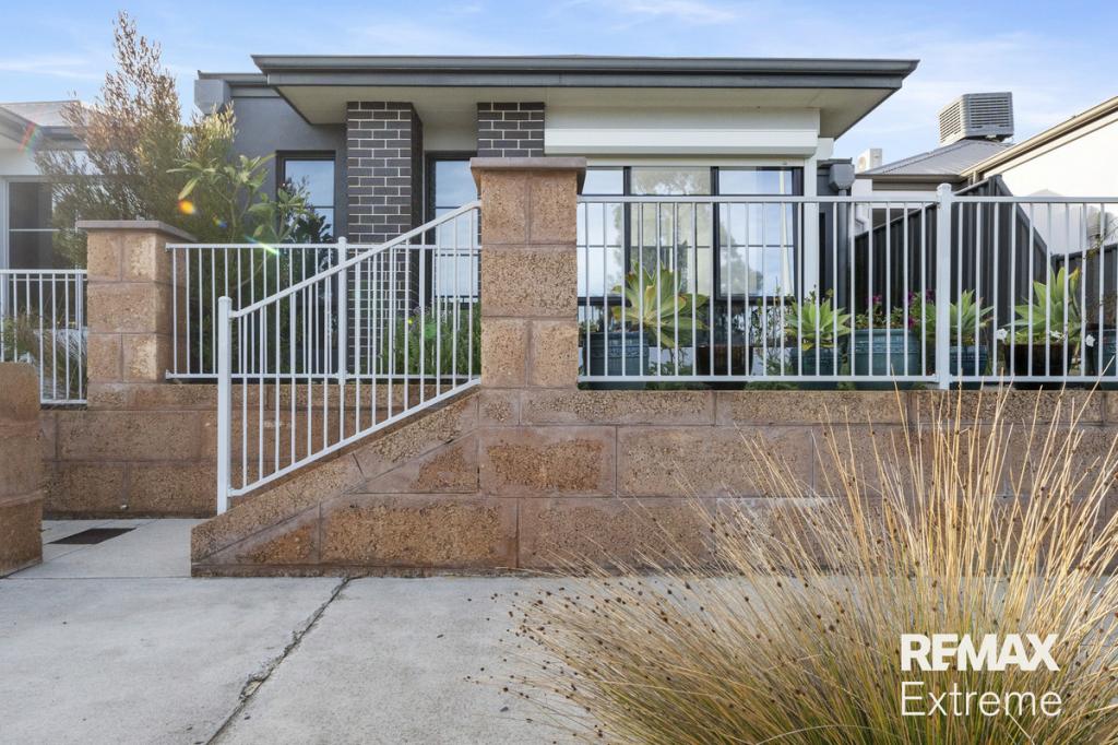74 Bauer Cir, Banksia Grove, WA 6031