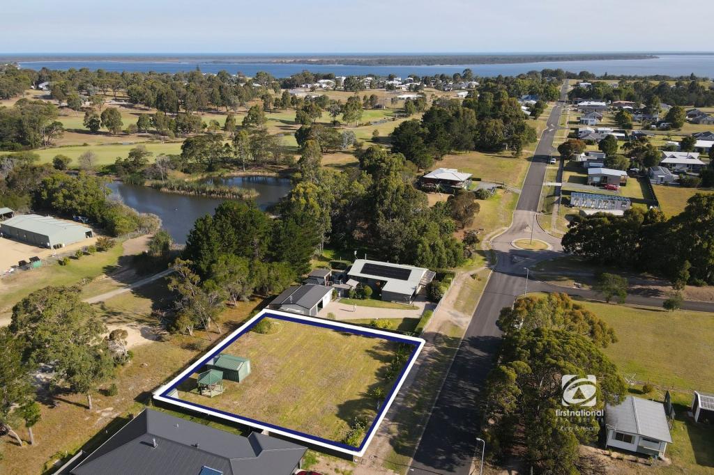 17 Broadlands Rd, Metung, VIC 3904