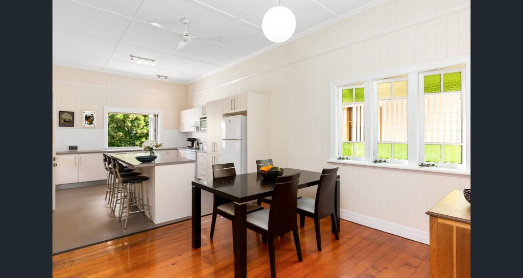 12 Landsdowne St, Coorparoo, QLD 4151