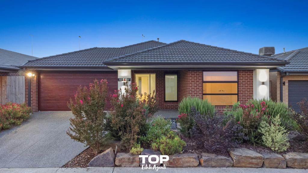 32 BLACKHAZEL CRES, CLYDE NORTH, VIC 3978