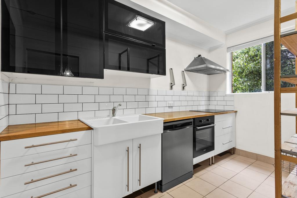 9/27 Heaslip St, Coniston, NSW 2500