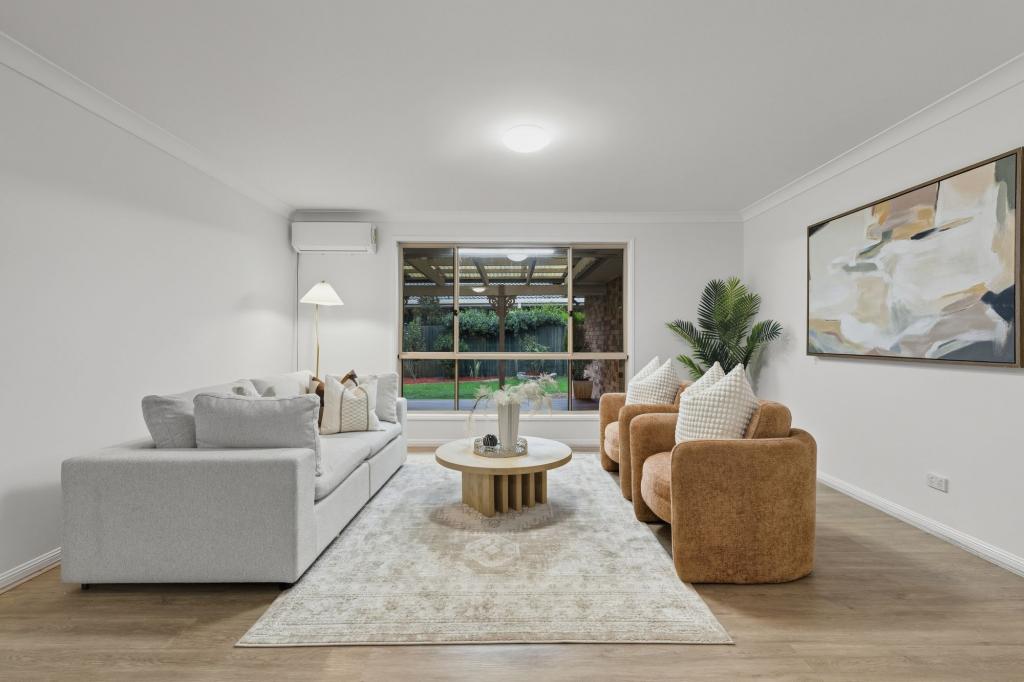 8 Silverdell Cres, Parkinson, QLD 4115