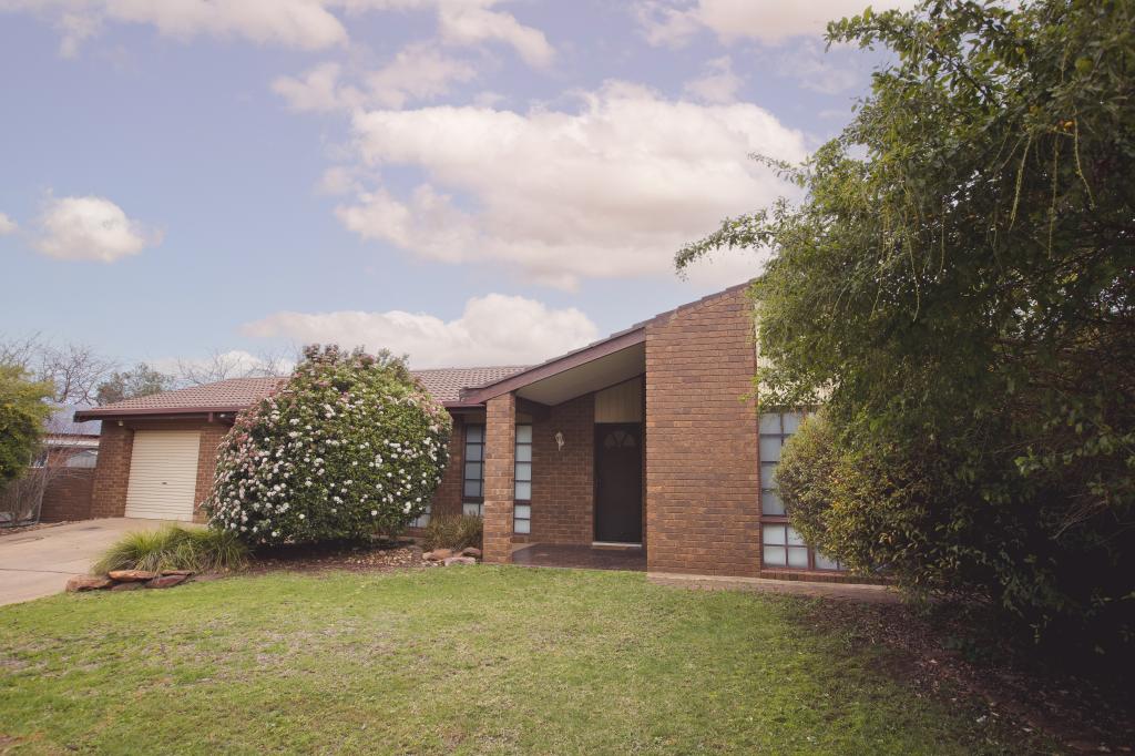 7 Holmes Cres, Griffith, NSW 2680