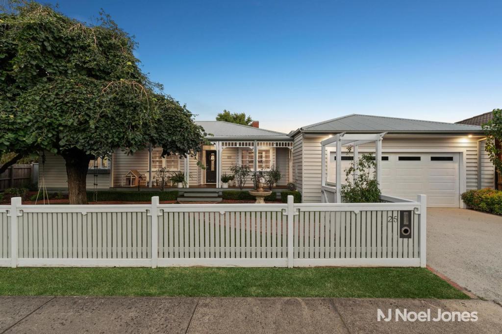 25 Pine Rd, Bayswater, VIC 3153