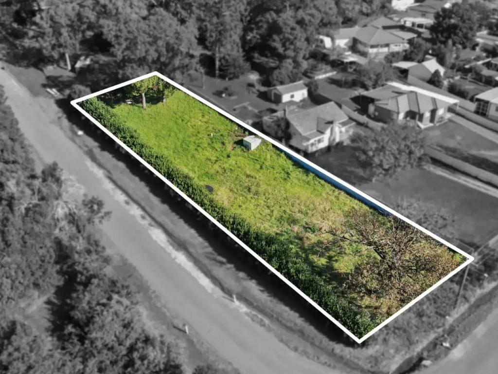 27 Coull St, Picton, NSW 2571