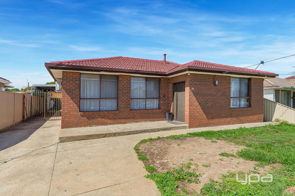 24 Heron Ave, Sunshine North, VIC 3020