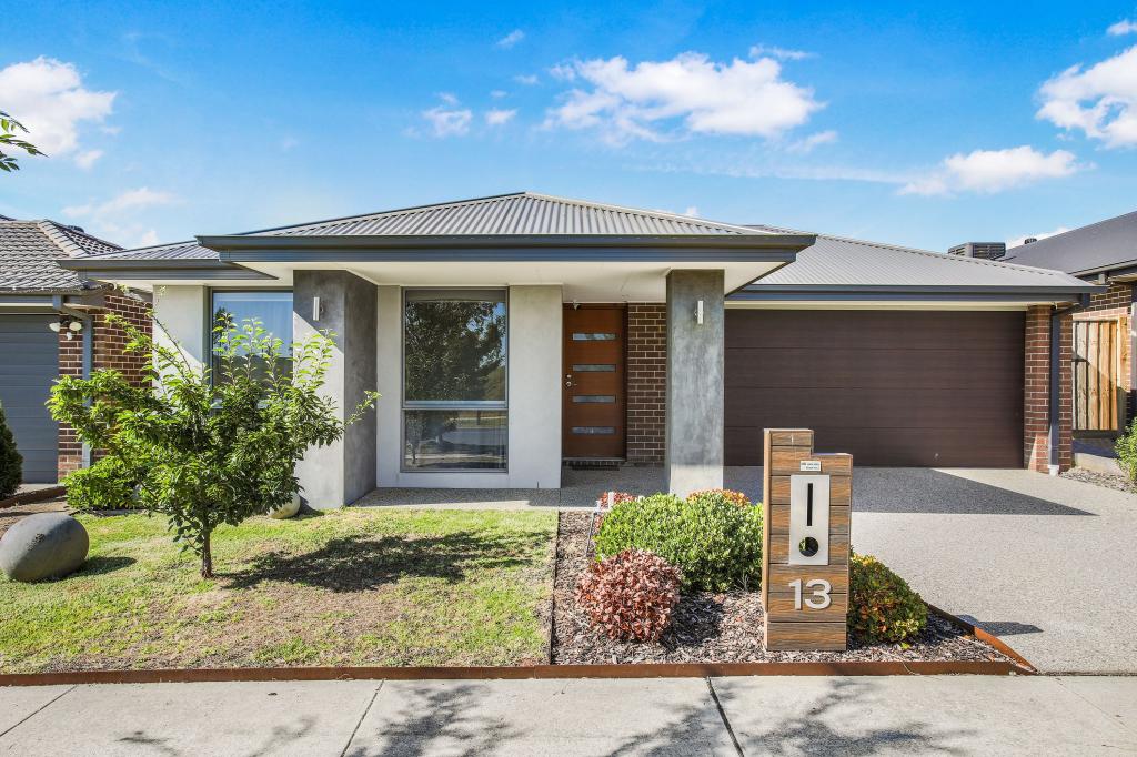 13 Kershope View, Clyde North, VIC 3978