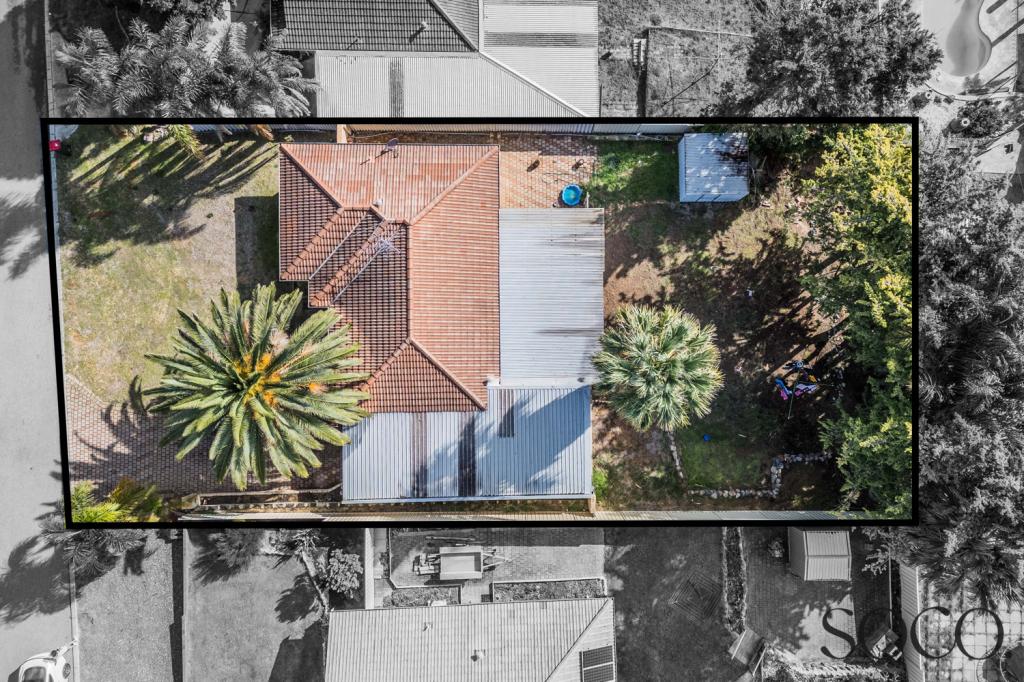 25 PARKWAY GDNS, PARMELIA, WA 6167