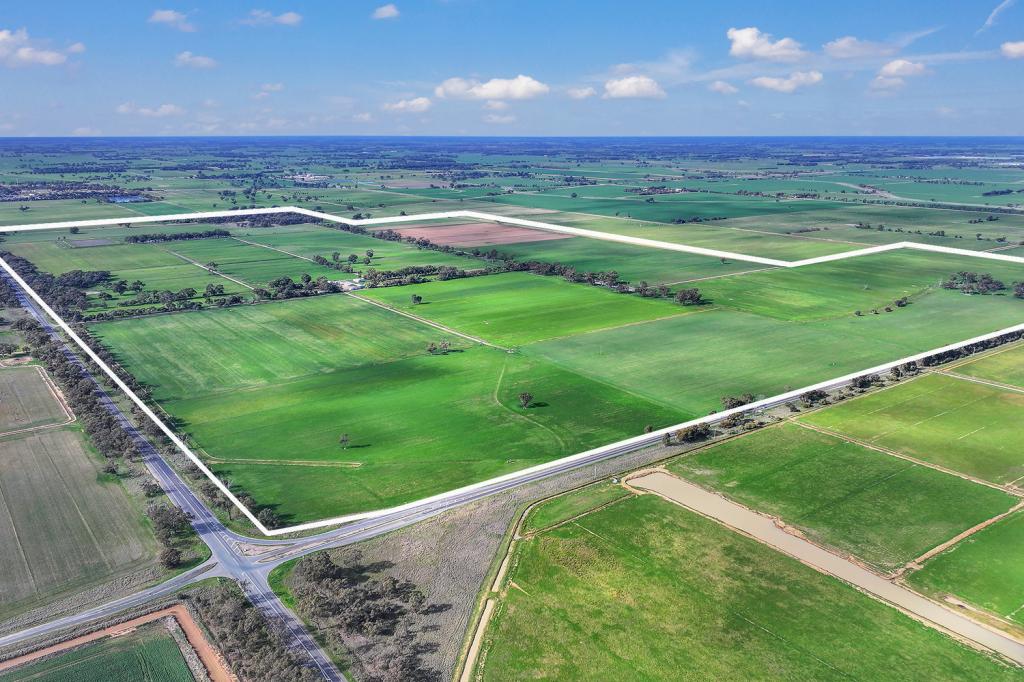 Monvale/341 Murray Valley Hwy, Strathmerton, VIC 3641