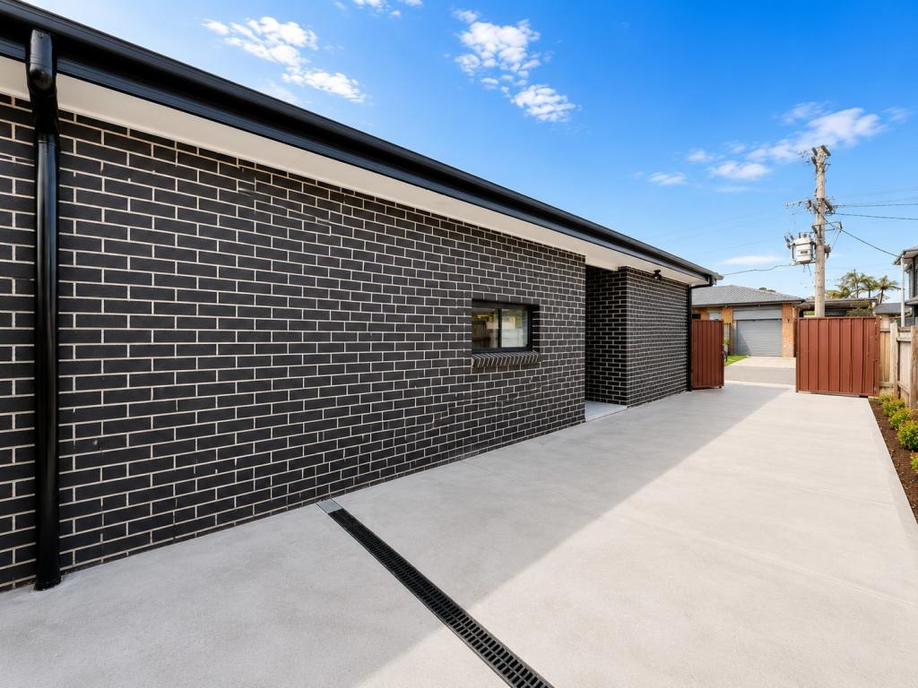 34a Avoca Rd, Canley Heights, NSW 2166
