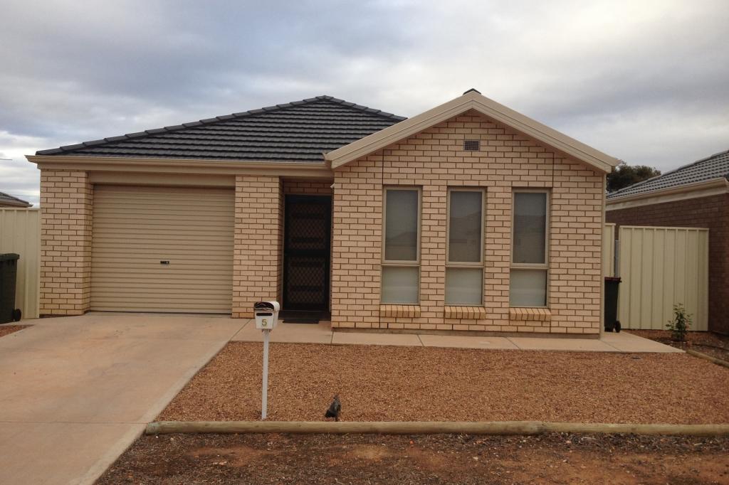 5 Mcdonald Dr, Whyalla Stuart, SA 5608