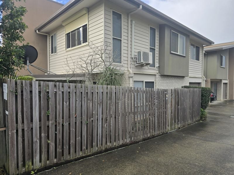 2 68/70 Kent St, Beenleigh, QLD 4207