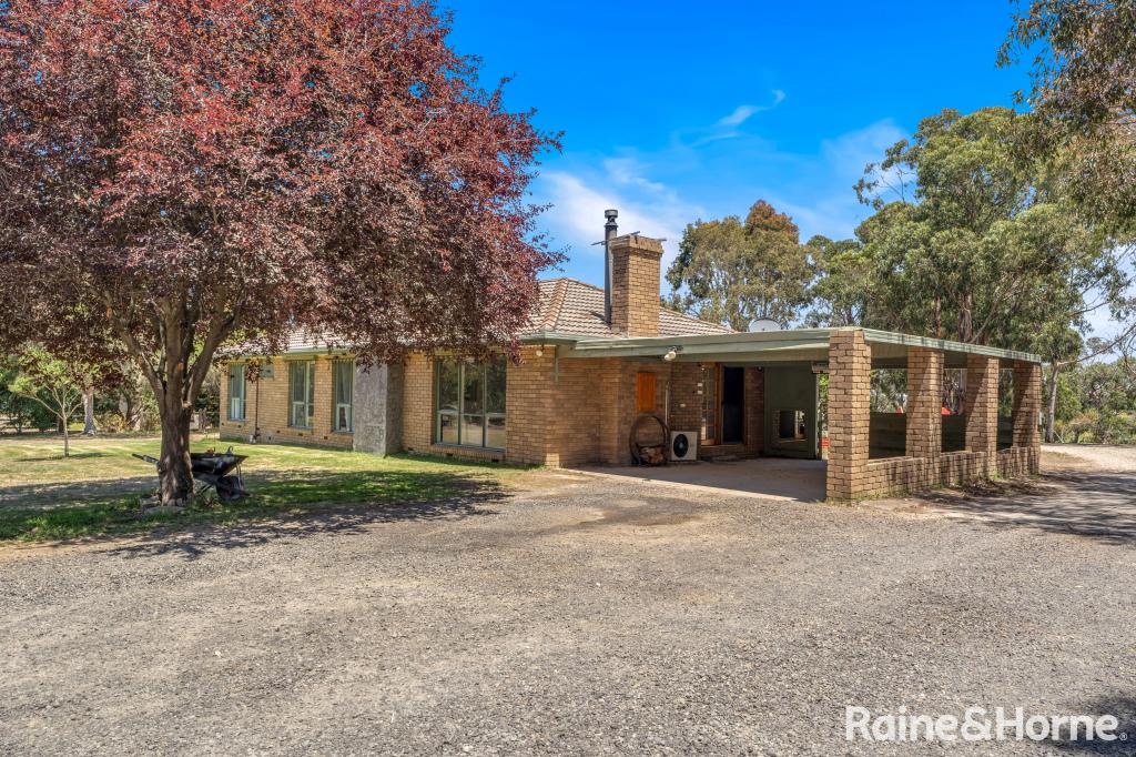 133 Sandy Creek Rd, Riddells Creek, VIC 3431