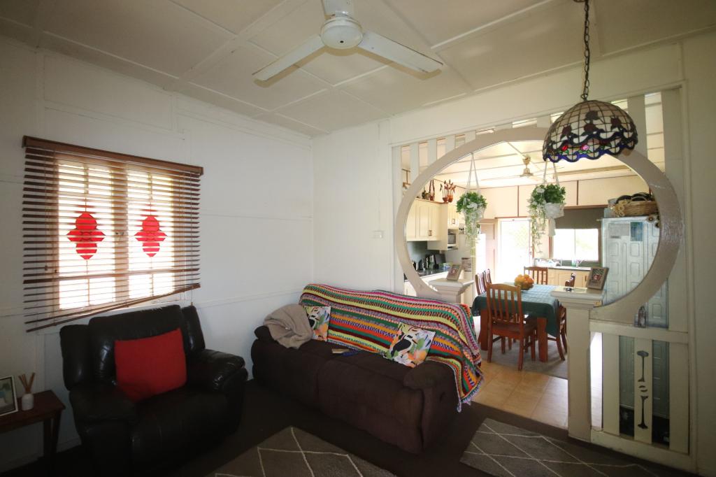 71 Burnett St, Mundubbera, QLD 4626