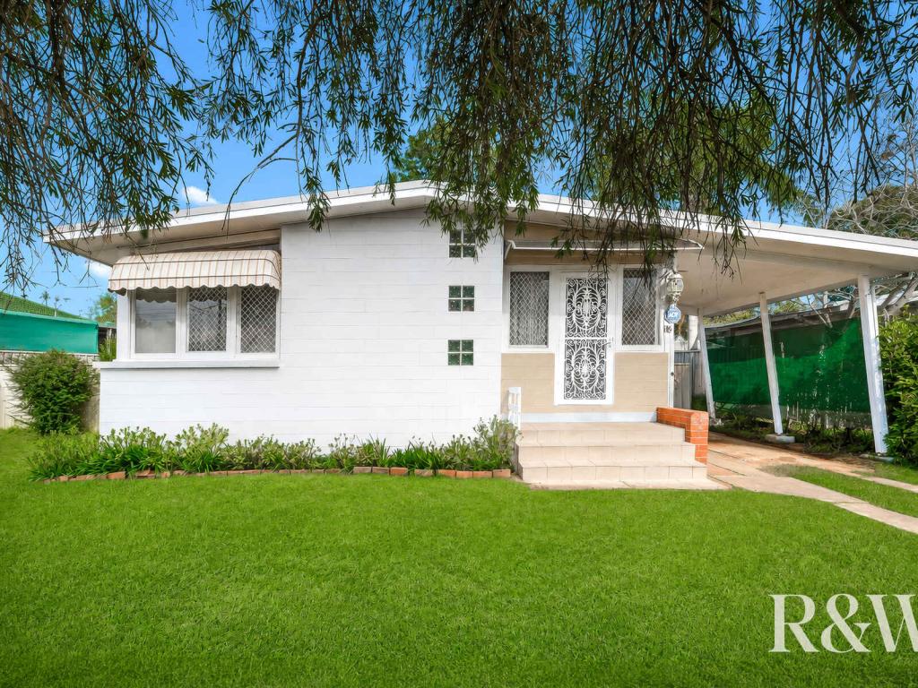 12 Fitzgerald Cres, Blackett, NSW 2770