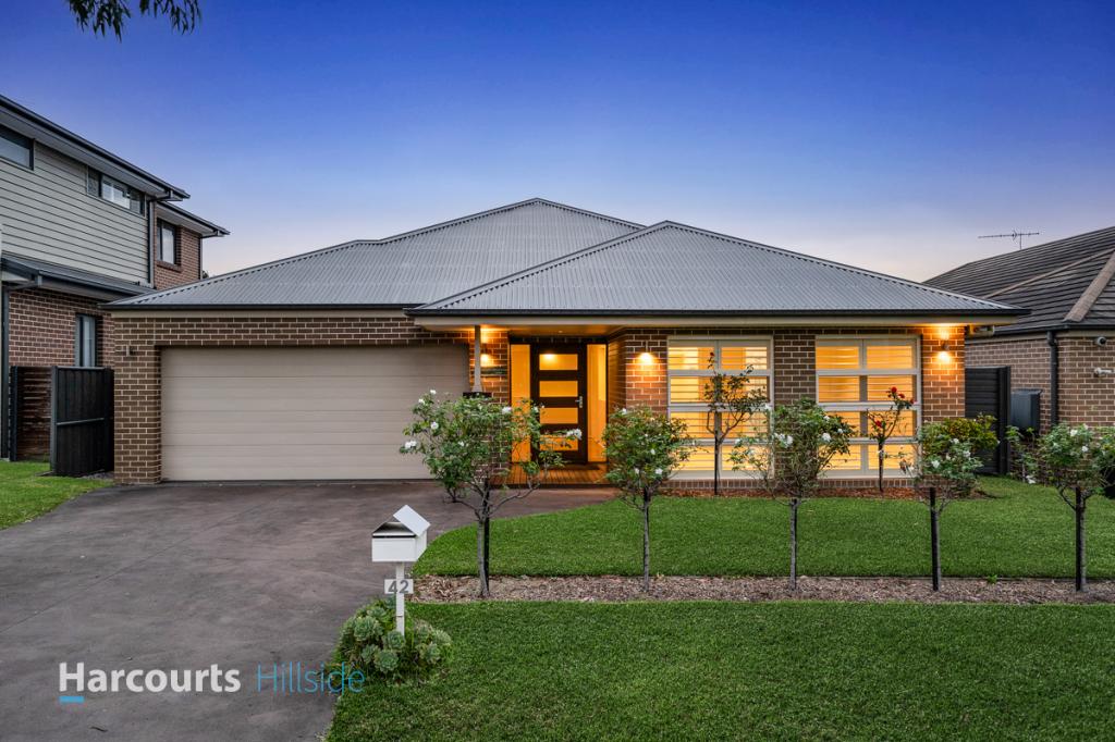 42 Hadley Cct, Beaumont Hills, NSW 2155