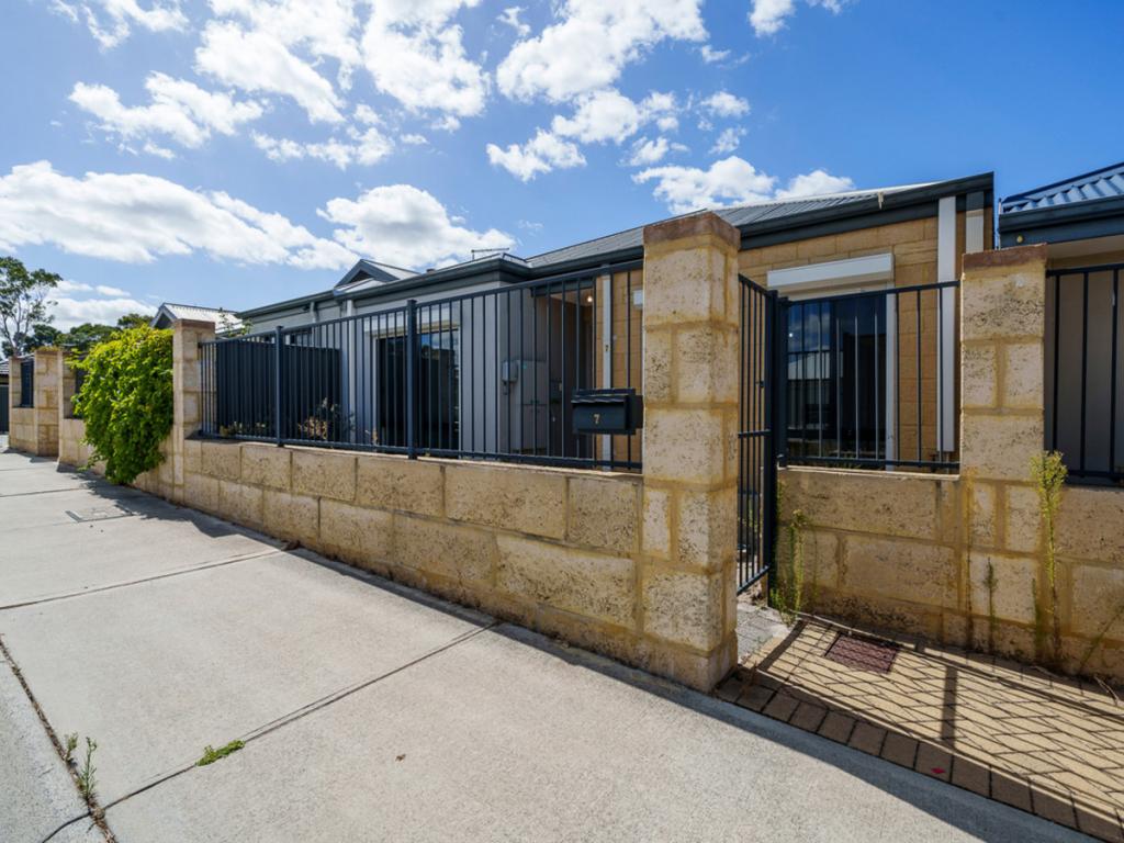 7 Synandra Way, Dayton, WA 6055