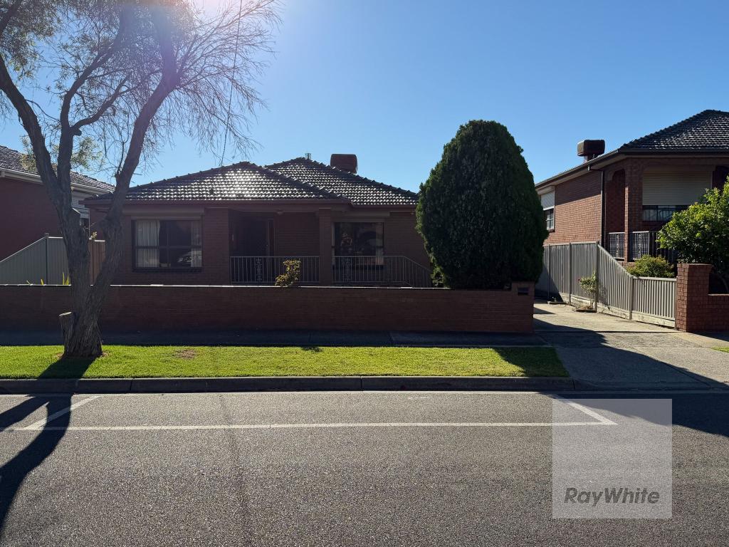 20 AVONDALE RD, LALOR, VIC 3075