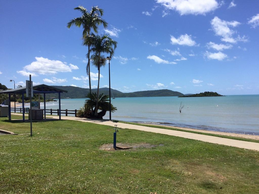 6/167 Shute Harbour Rd, Cannonvale, QLD 4802