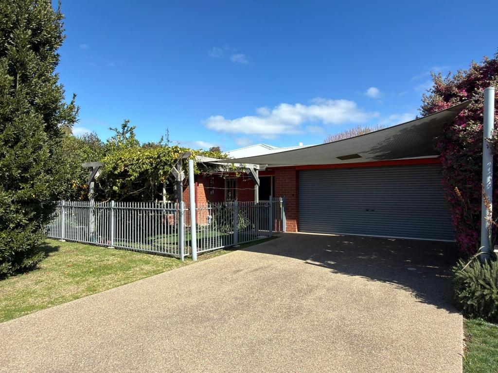 10 Reed Ct, Numurkah, VIC 3636