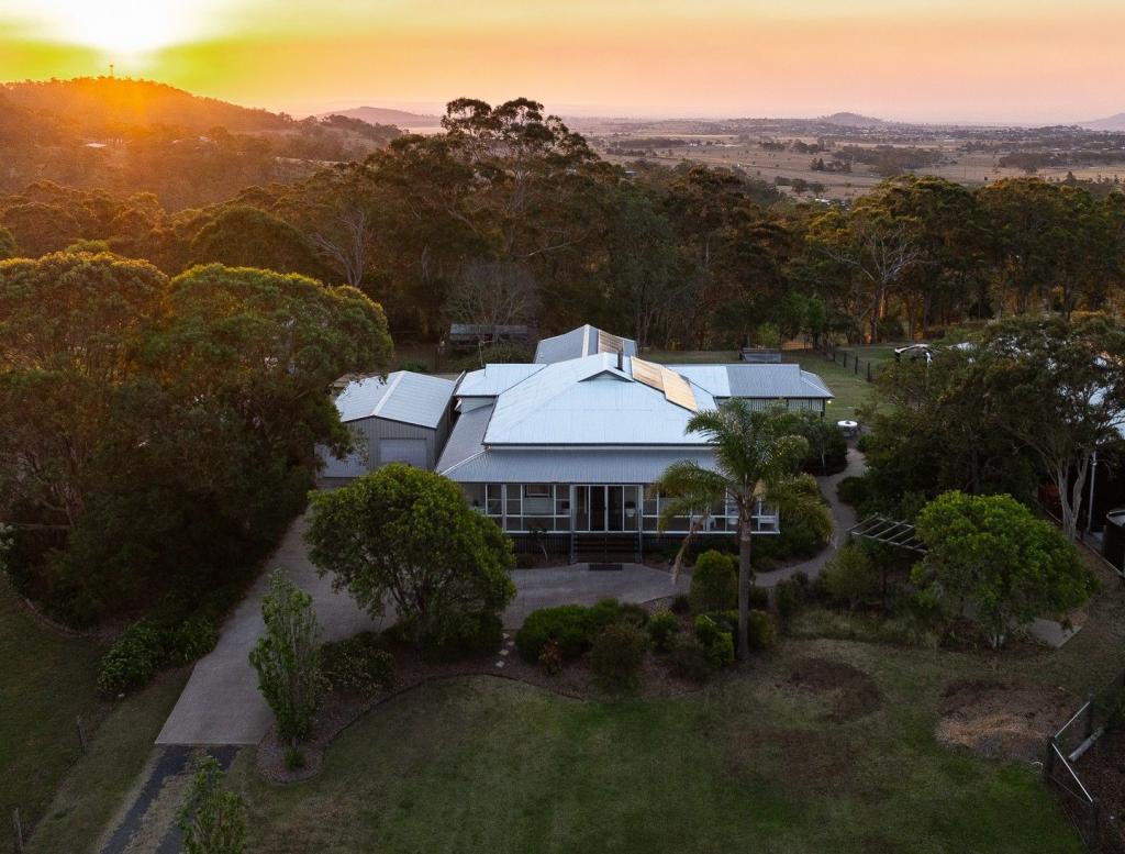 171 POSTLE ST, MOUNT RASCAL, QLD 4350