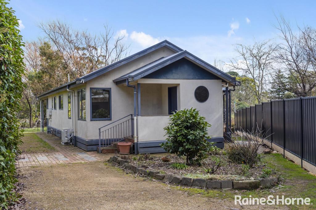 9b Ashbourne Rd, Woodend, VIC 3442