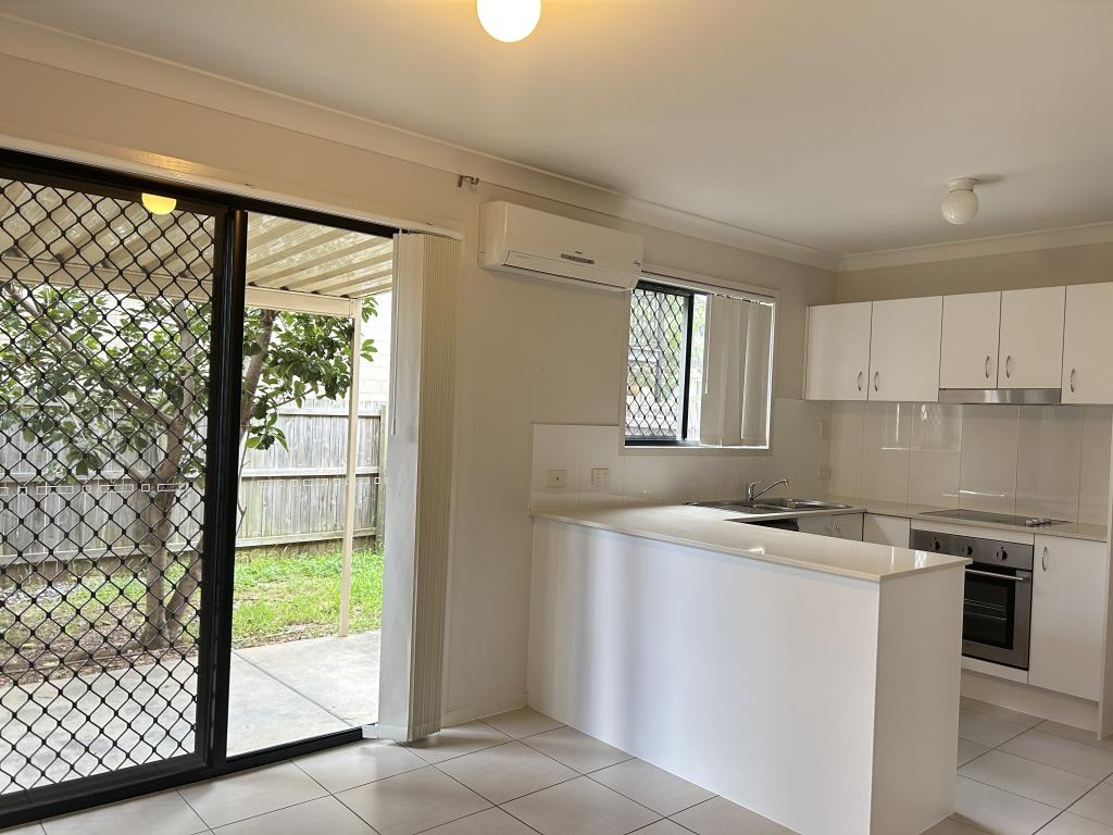 8/19 Flower Pl, Richlands, QLD 4077