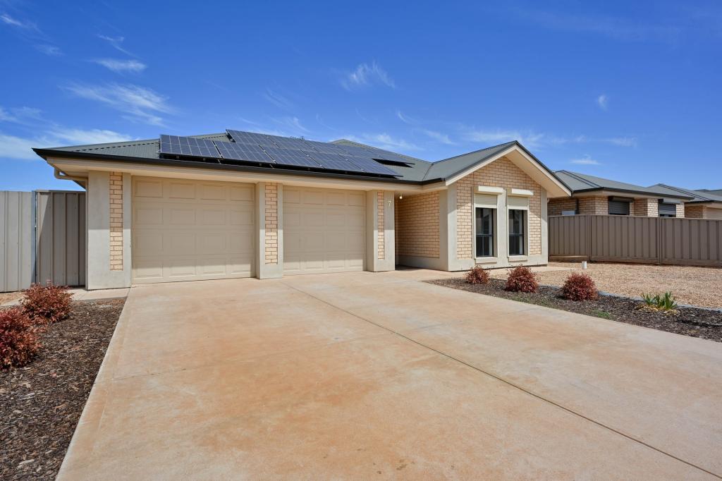 7 Starke Cir, Whyalla Jenkins, SA 5609