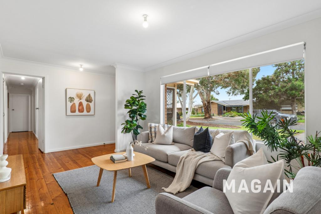 17 Freeman Ave, Morphett Vale, SA 5162