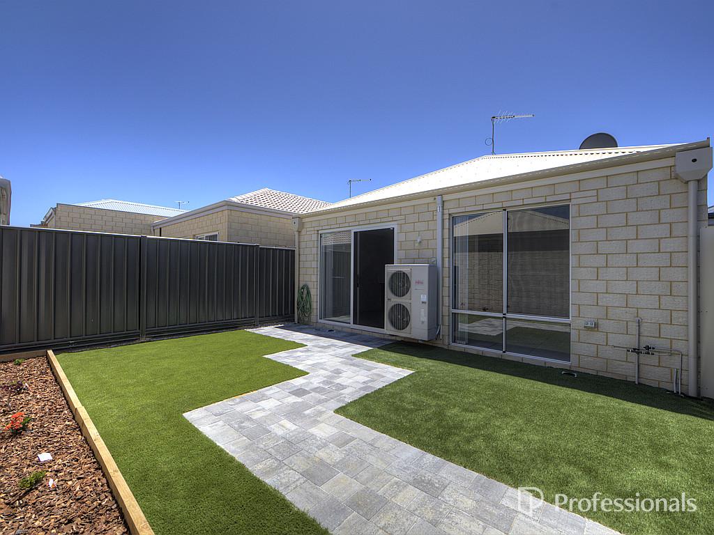 4 Peg Lane, Yanchep, WA 6035