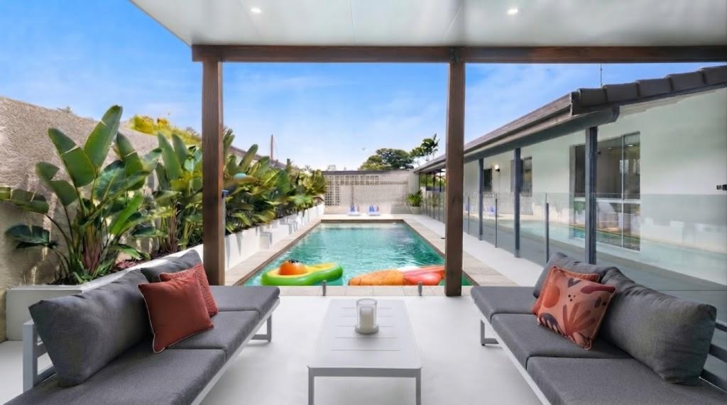20 Japonica Dr, Palm Beach, QLD 4221