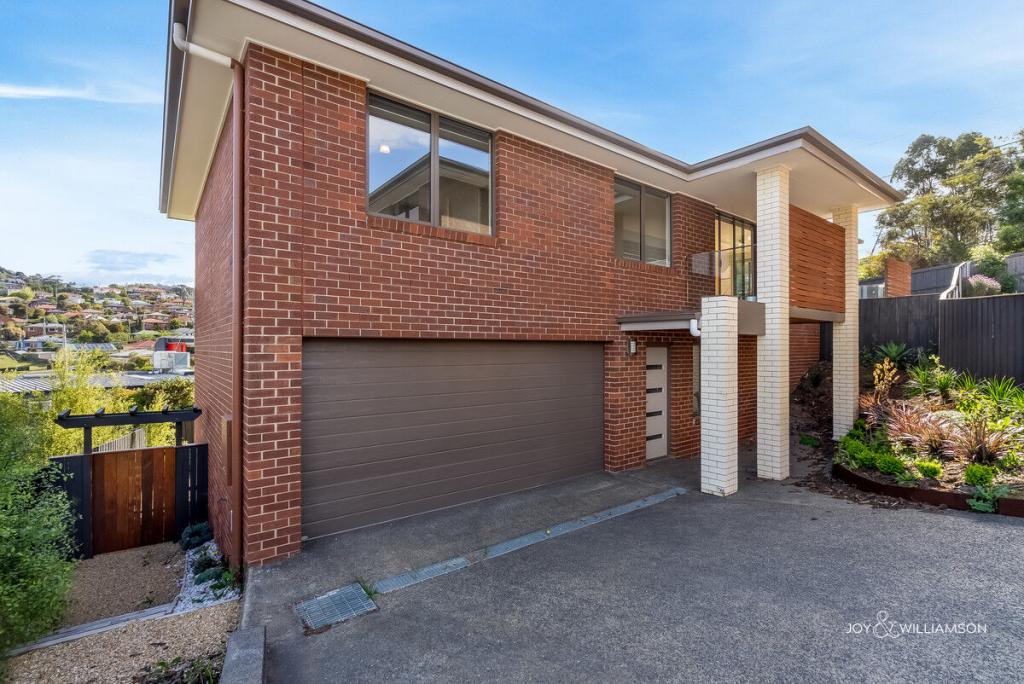 2/3 Denning Cl, New Town, TAS 7008