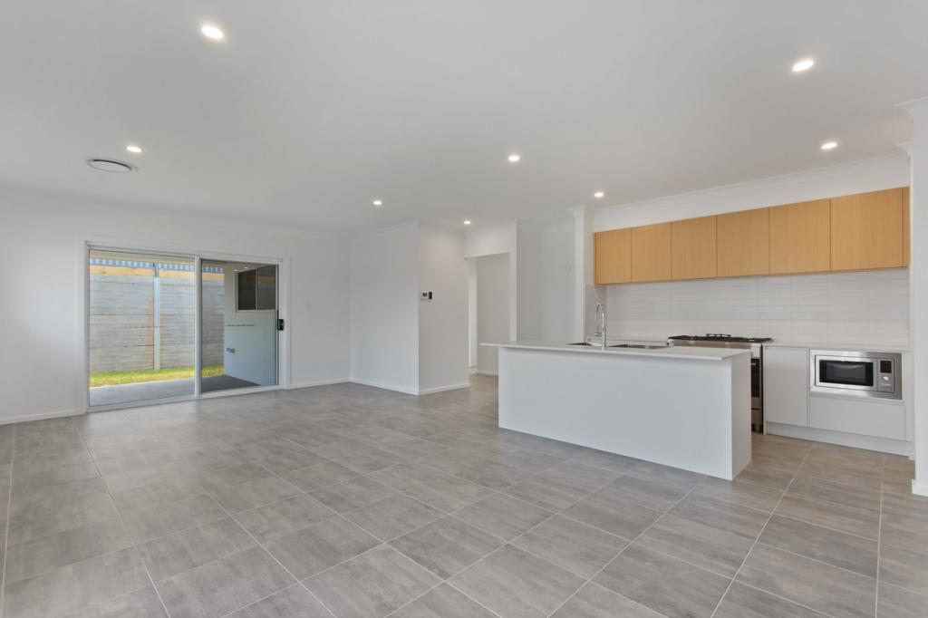 15 Persimmon Pkwy, Thrumster, NSW 2444