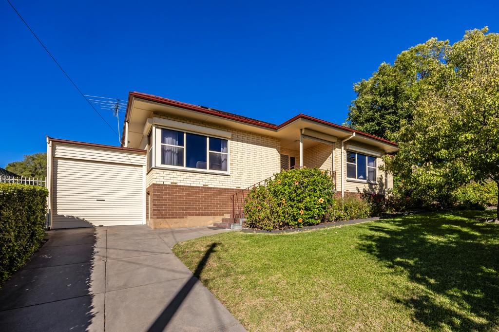 27 Wangary Tce, Seaview Downs, SA 5049